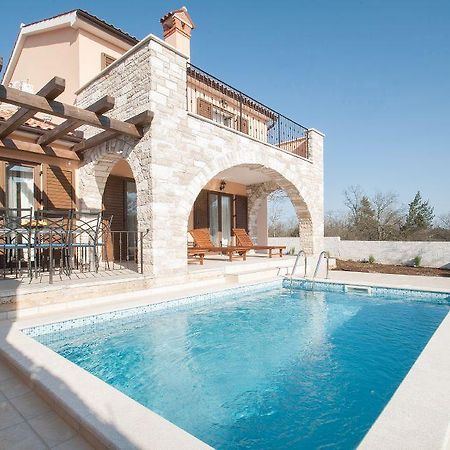 Villa With Pool In Croatia Vrsar Gradina  Ngoại thất bức ảnh